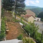 Apartment Borbardha Dhe 7 Xhuxhat *