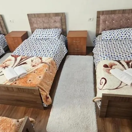 Borbardha Dhe 7 Xhuxhat Tropoje