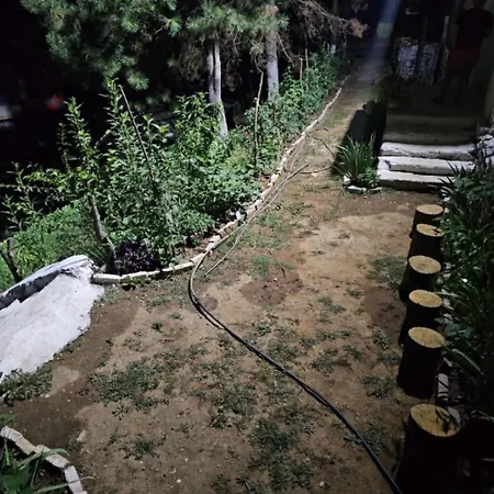 Apartment Borbardha Dhe 7 Xhuxhat