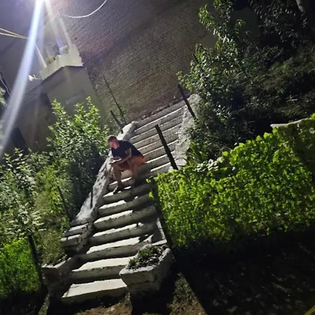 Borbardha Dhe 7 Xhuxhat Tropoje