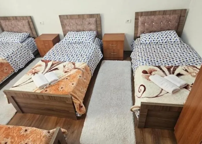 Borbardha Dhe 7 Xhuxhat Tropoje