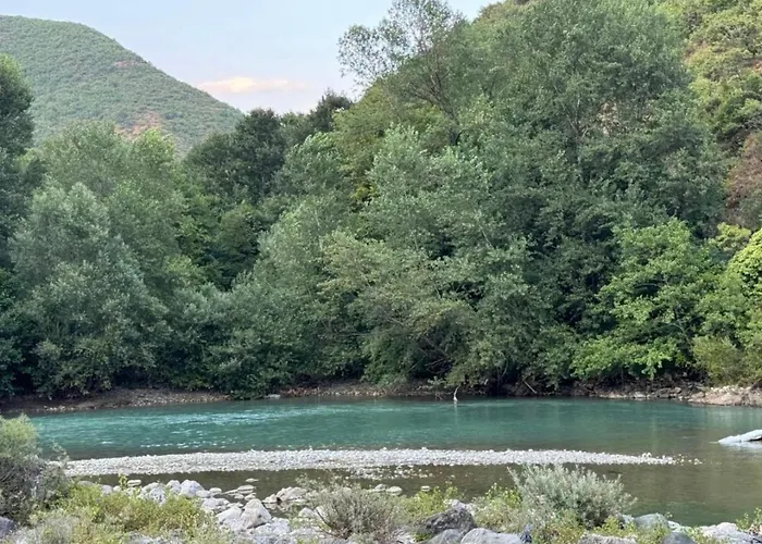 Daire Borbardha Dhe 7 Xhuxhat