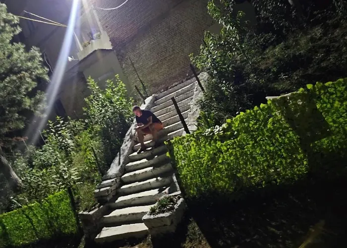 Borbardha Dhe 7 Xhuxhat Tropoje